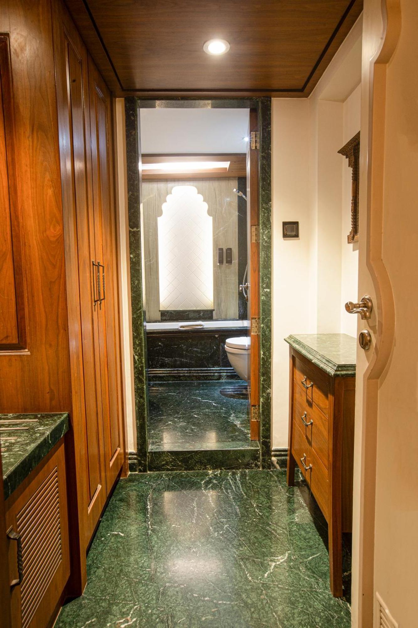 Hotel Bawa Continental Bombay Extérieur photo