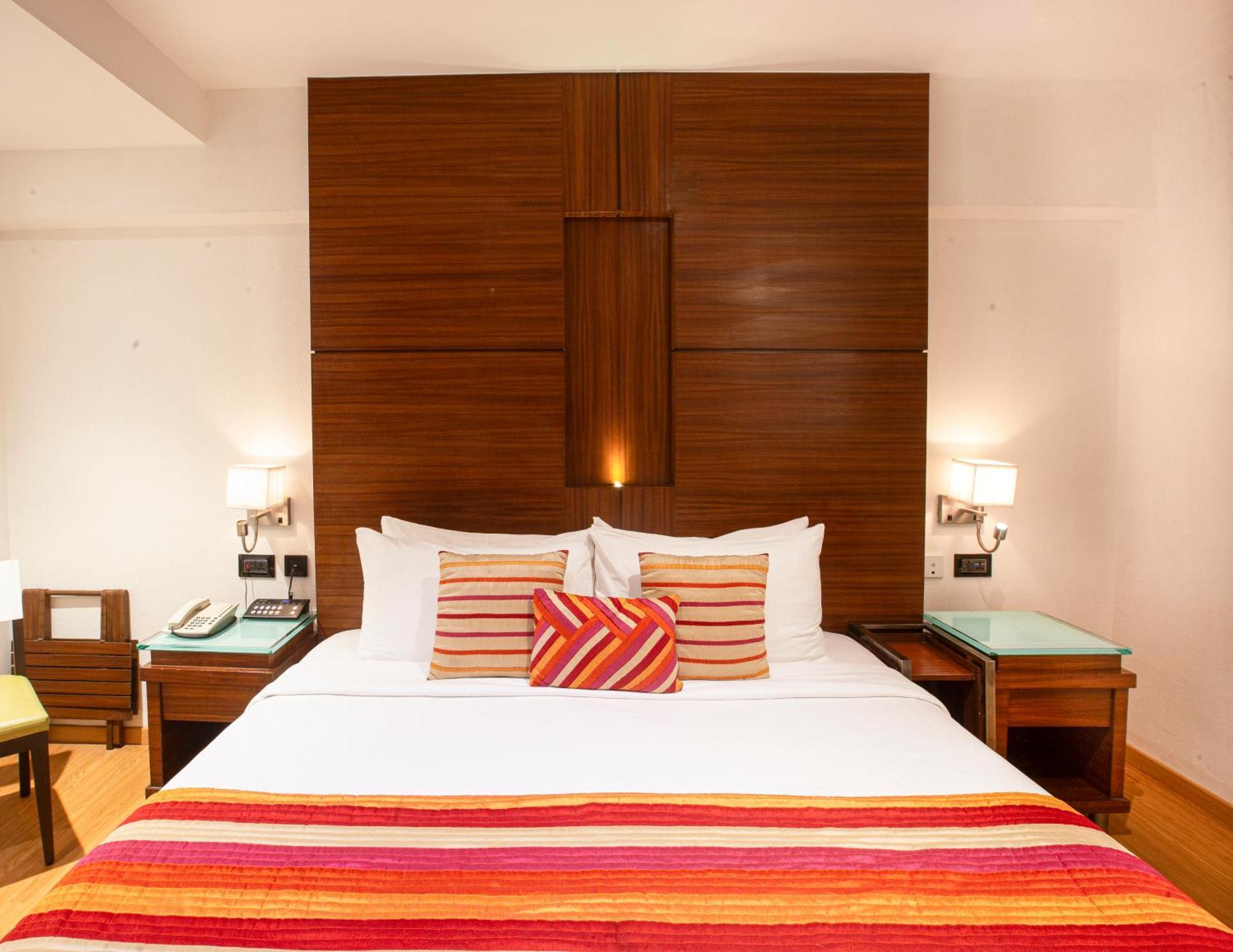 Hotel Bawa Continental Bombay Extérieur photo